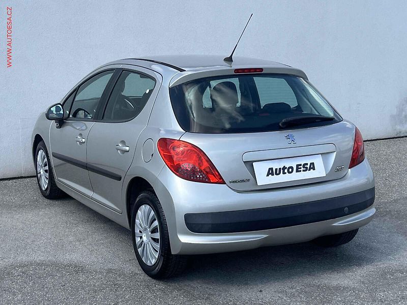 Peugeot 207 (2008) 1.4i, 2.maj,ČR, AC - fotka 6 z 13