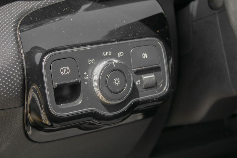 Mercedes-Benz Třídy A - fotka 17 z 25