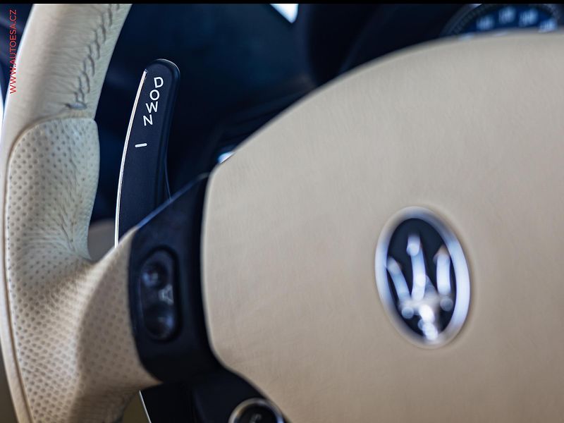 Maserati GranTurismo (2010) 4.7 V8 S Automatic, ČR - fotka 19 z 22
