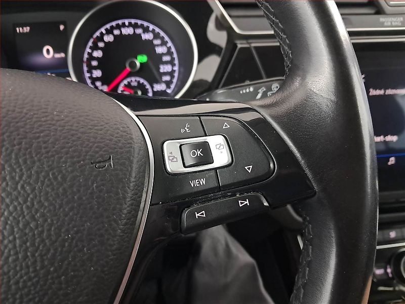 Volkswagen Touran (2019) Highline 1.6 TDI, Automat - fotka 18 z 19