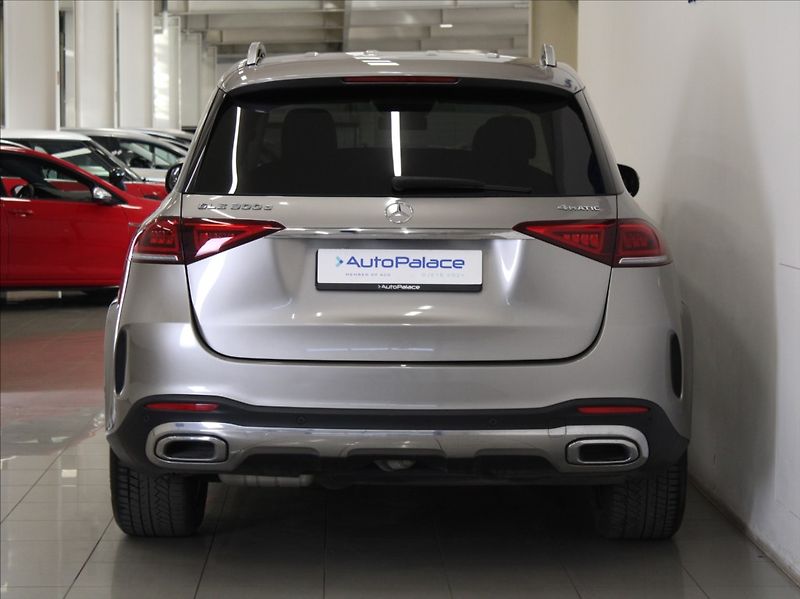 Mercedes-Benz GLE 2,0 300d 4M AMG Tažné 1.maj.ČR - fotka 4 z 27