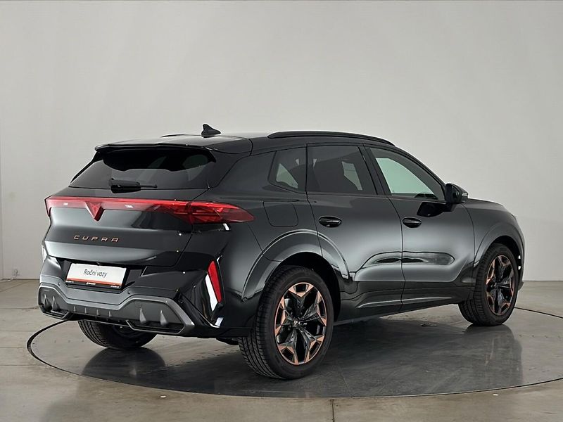 Cupra Terramar 4WD DSG - fotka 2 z 29