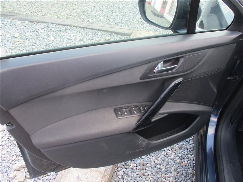 Peugeot 508 2,0 SW,HDi,klima,ABS,ESP, - fotka 12 z 25