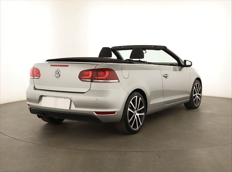 Volkswagen Golf (2015) 2.0 TDI, Serv.kniha, Navi - fotka 5 z 14