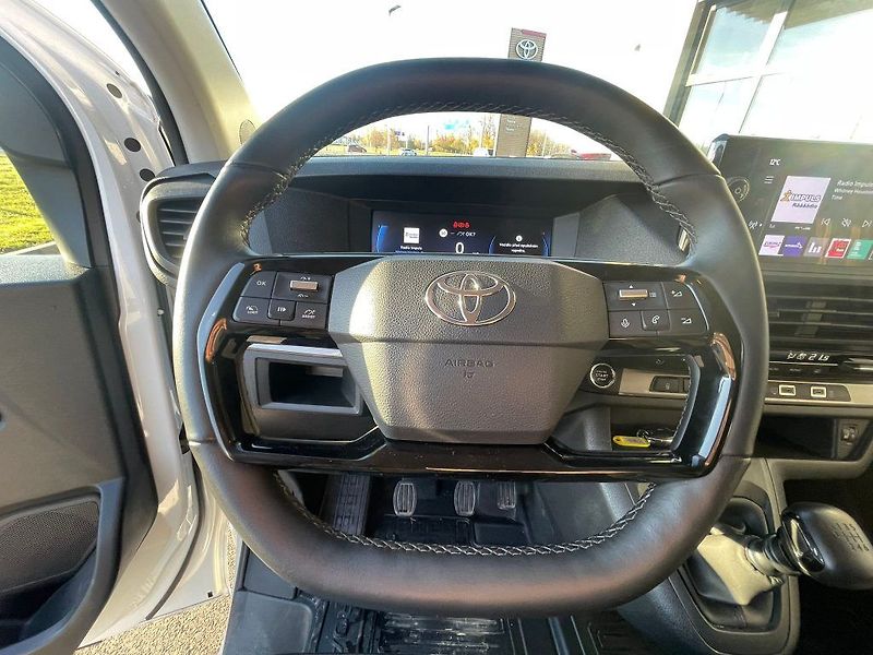 Toyota ProAce 2.0 D-4D MT Active L1 Multimed - fotka 19 z 24