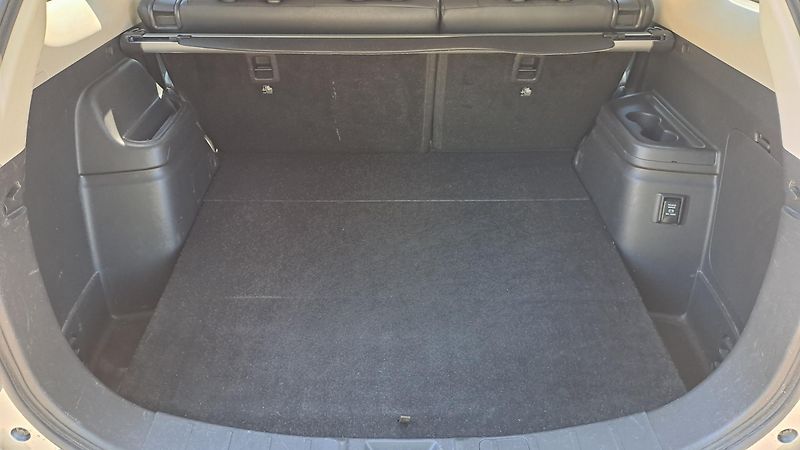 Mitsubishi Outlander 2.4 PHEV 4WD Business - fotka 11 z 28