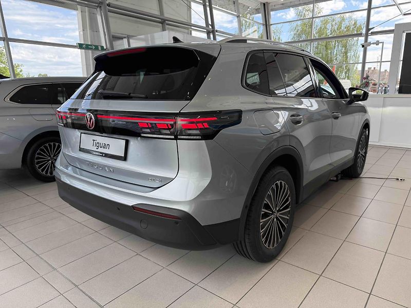 Volkswagen Tiguan (2026) People 1,5 eTSI 96 kW mHEV - fotka 2 z 7
