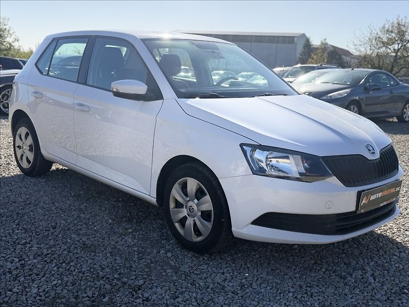 Škoda Fabia 1,0 - fotka 4 z 23