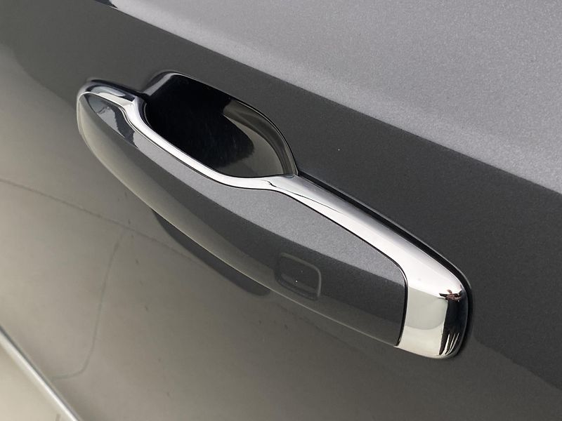 Volvo XC90 B5 AWD INSCRIPTION AUT CZ 7m - fotka 37 z 49