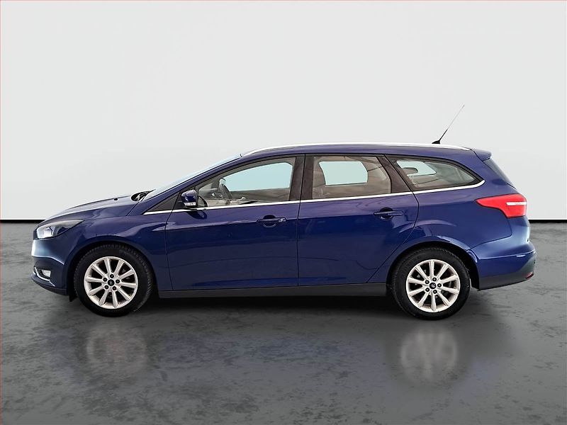 Ford Focus (2015) 1.5 TDCi, Serv.kniha, Tempomat - fotka 3 z 17