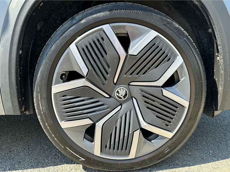 Škoda Kodiaq iV 1,5 TSI / 150 kW SportLine - fotka 25 z 26