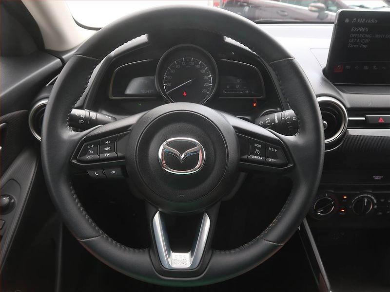 Mazda 2 (2022) 1.5 16V, Navi, Tempomat - fotka 14 z 15