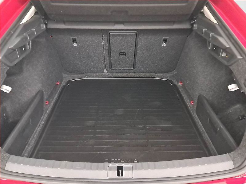 Škoda Octavia (2021) 1.5 TSI - fotka 14 z 23