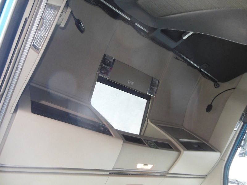 Volvo FH 13/540, Hydraulika - fotka 10 z 24