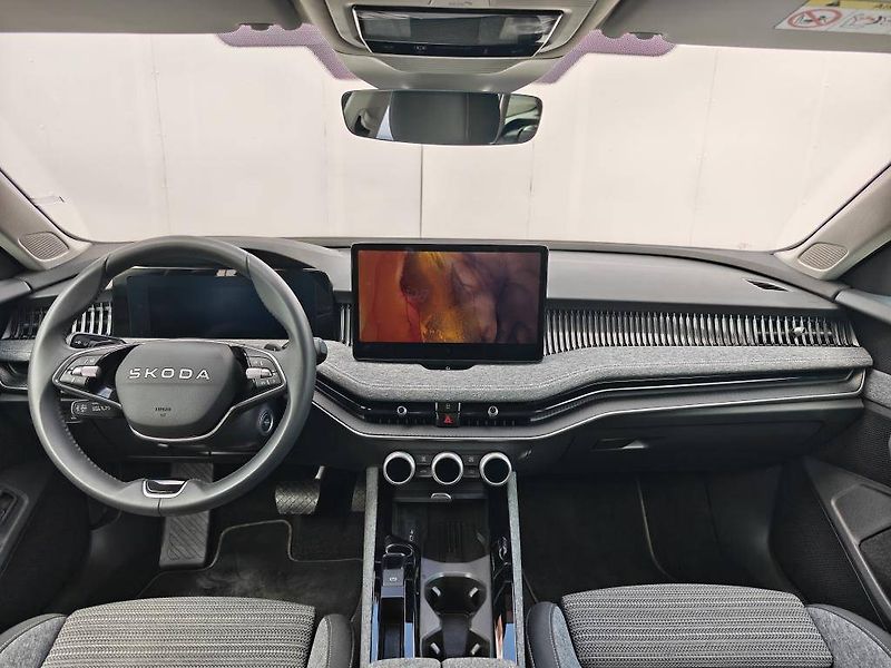 Škoda Superb Selection 7DSG 2,0TDI - fotka 10 z 25