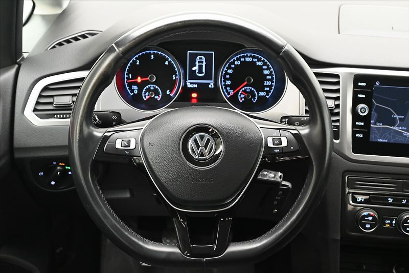 Volkswagen Golf Sportsvan 1,6 TDI 85 kW Navi Záruka až 5 - fotka 18 z 27