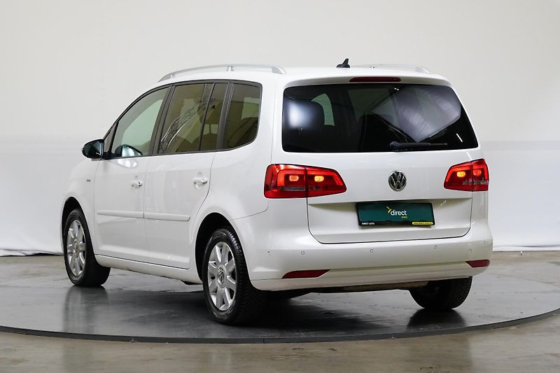 Volkswagen Touran - fotka 7 z 25