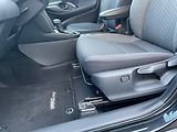 Toyota Yaris Cross 1.5HEV, Style, ČR-1, DPH - náhled 15