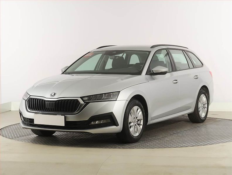 Škoda Octavia (2023) Ambition 2.0 TDI - fotka 2 z 23