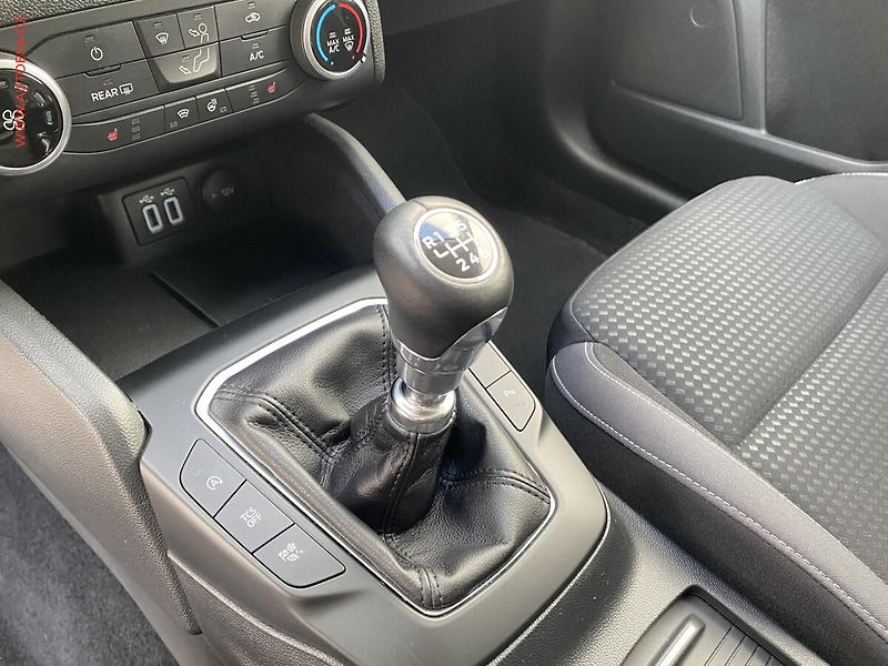 Ford Focus (2021) 1.5 TDCi, ČR, Trend, navi - fotka 15 z 17