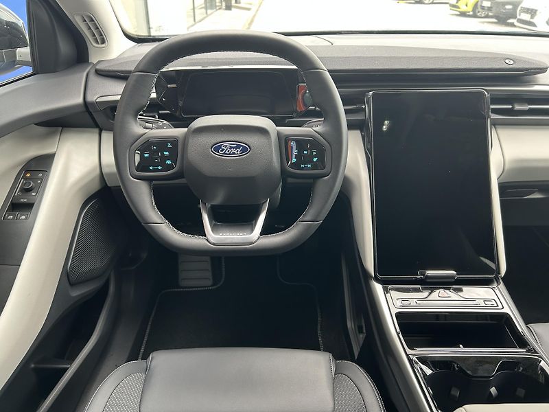 Ford Explorer 52 kWh dojezd (125 kW/170 k) - fotka 11 z 34