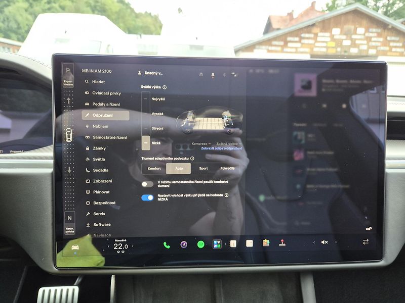 Tesla Model S PLAID PERFORMANCE - fotka 21 z 47