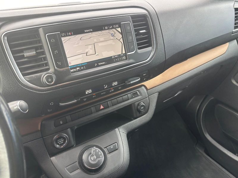 Toyota ProAce Verso 2,0 D-4D L2 AT - fotka 20 z 26