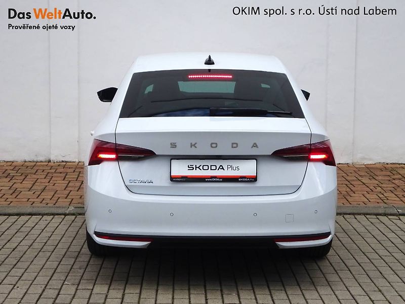 Škoda Octavia (2024) 1,5TSi M-Hev/110kW Top Selecti - fotka 11 z 27
