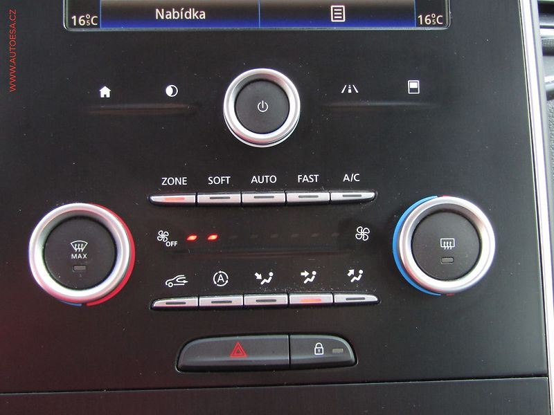 Renault Scénic (2017) 1.5 dCi 4x4, AC, temp - fotka 15 z 18
