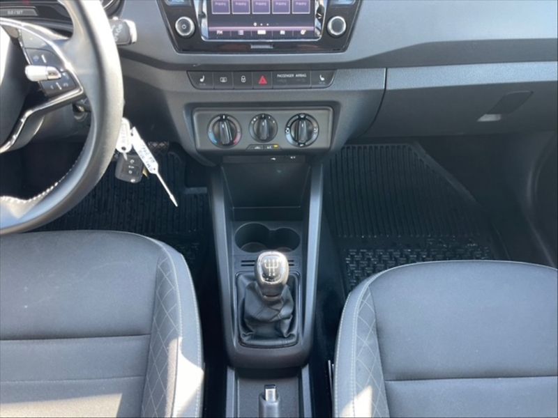 Škoda Fabia 1,0 TSI Ambition - fotka 10 z 11