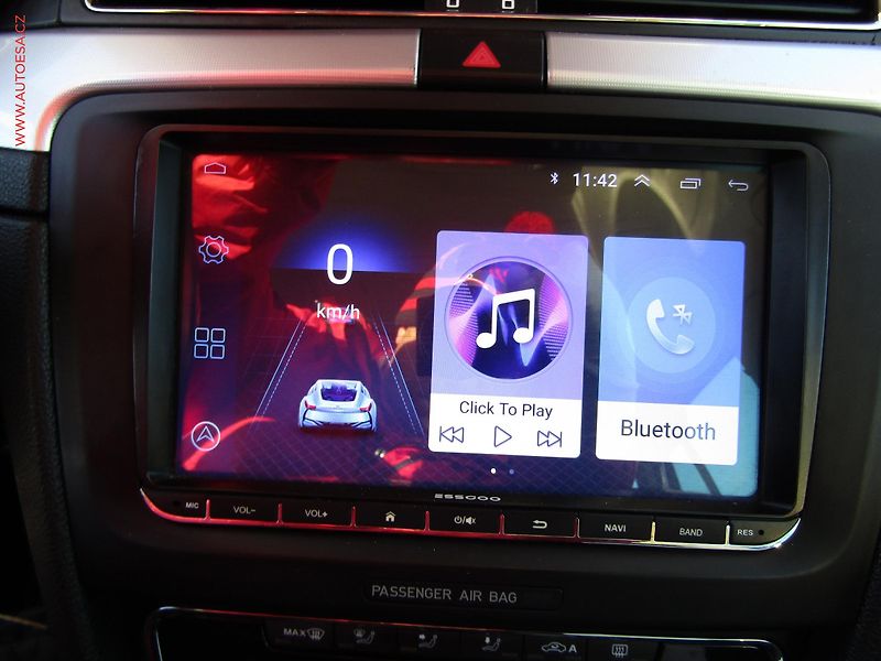 Škoda Superb (2012) 2.0 TDi, Ambition, DSG, bixen - fotka 16 z 19