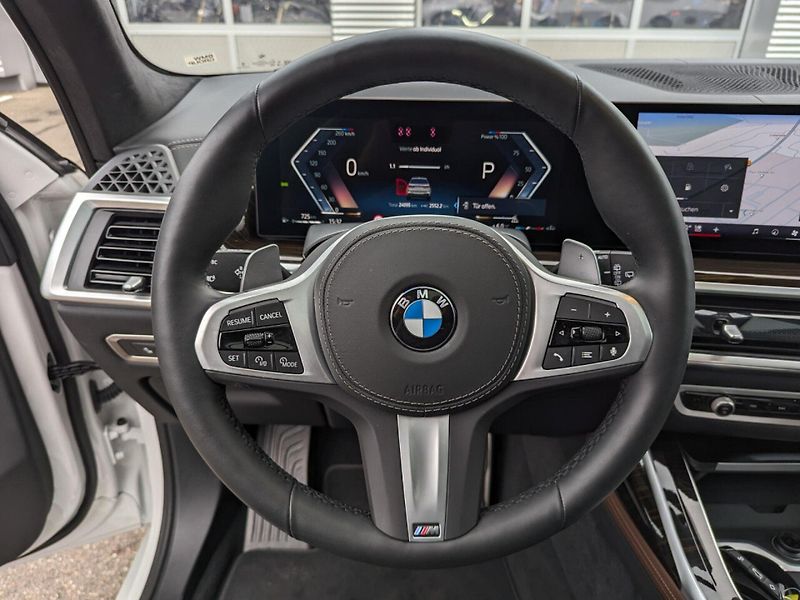 BMW X7 xDrive40i M-Sport NezTop Pano - fotka 12 z 13