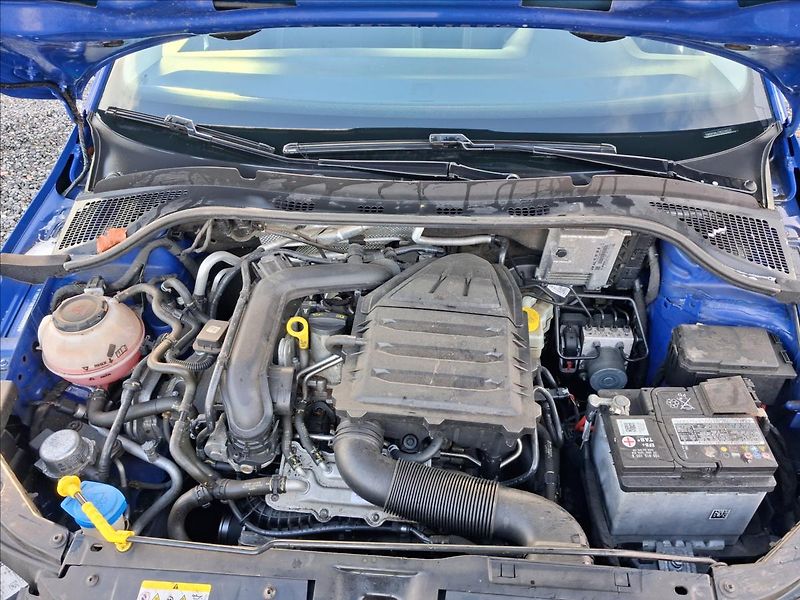 Škoda Fabia 1,0 1.0,70KW, ČR, Driver - fotka 12 z 12
