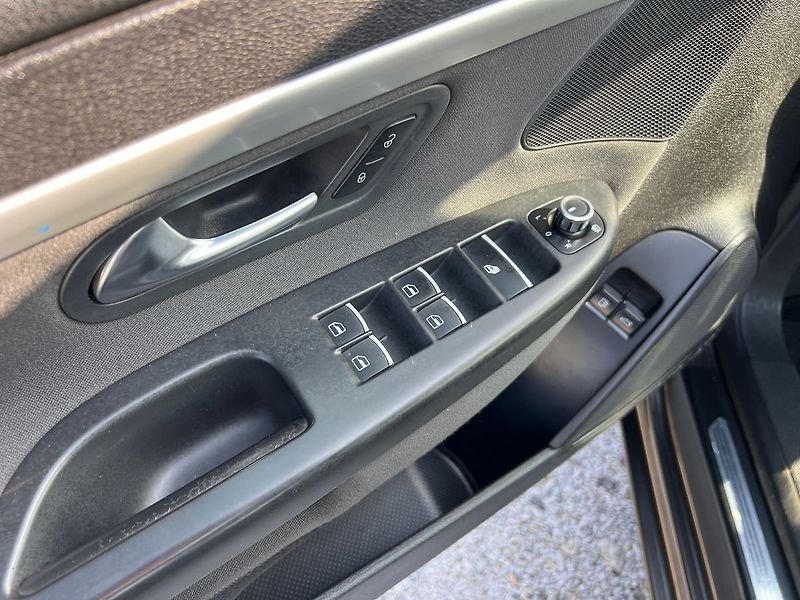 Volkswagen EOS 1.4i 16V - fotka 7 z 14