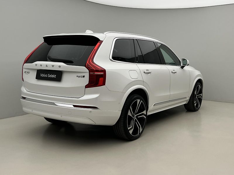 Volvo XC90 B5 AWD ULTIMATE BRIGHT 7 MÍST  - fotka 13 z 51