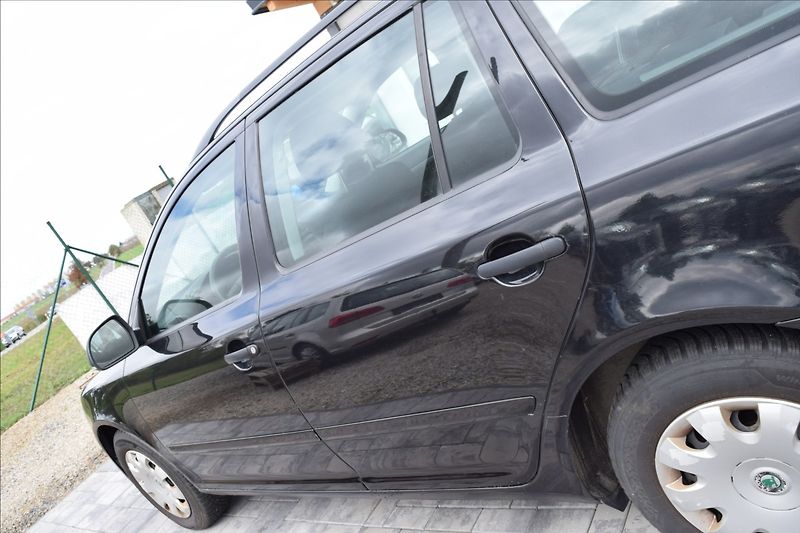 Škoda Octavia 1,2 i 77KW KLIMA VÝHŘ.ČEL.SKLO - fotka 9 z 37
