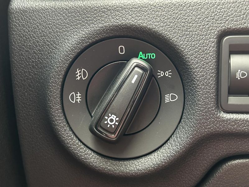 Škoda Fabia 1.0 TSI Top selection - fotka 13 z 27