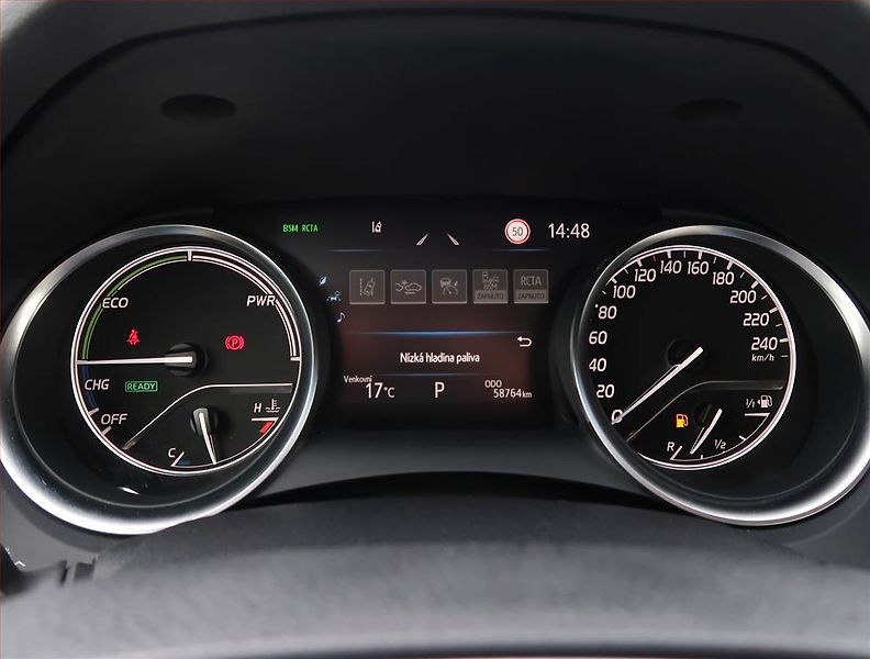 Toyota Camry (2024) Executive 2.5 Hybrid - fotka 11 z 25