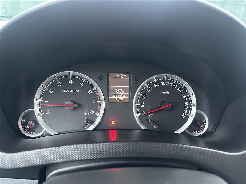 Suzuki Swift 1,2 4x4 1.majitel - fotka 15 z 26