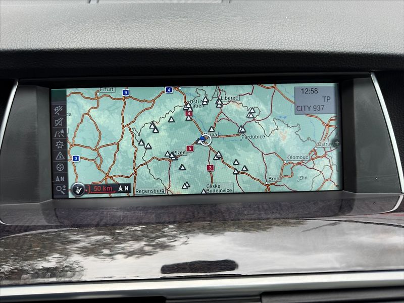 BMW Řada 5 3,0 D 220kW GT-x DRIVE-SERVIS! - fotka 24 z 39
