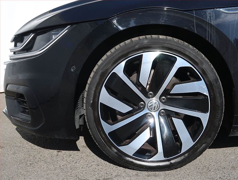 Volkswagen Arteon (2017) R-line 2.0 BiTDI 4Motion, 4X4 - fotka 15 z 32