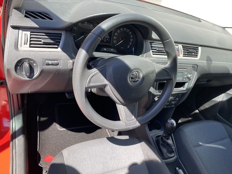 Škoda Rapid (2014) 1.2 TSi, ČR, Active, +kola - fotka 12 z 14