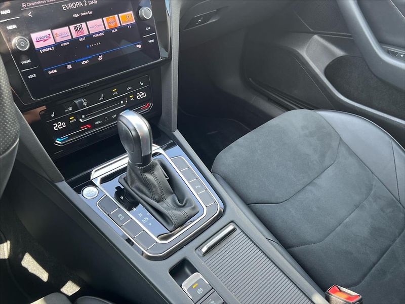 Volkswagen Arteon Shooting Brake 2,0 TSi 140kW ELEGANCE - fotka 18 z 27