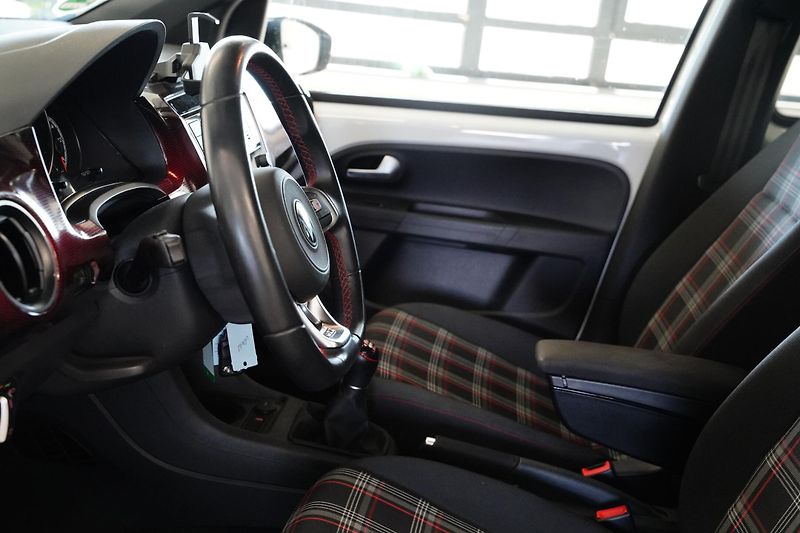Volkswagen up! - fotka 10 z 24
