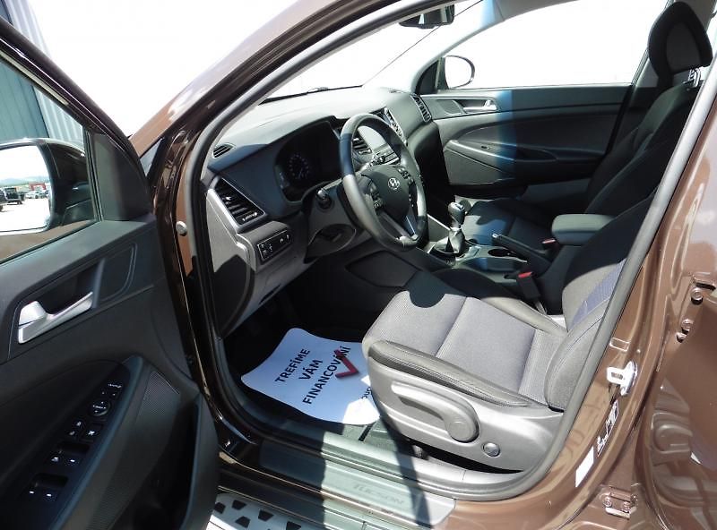 Hyundai Tucson 1,7 CRDi Czech Edition, Navi, - fotka 9 z 17