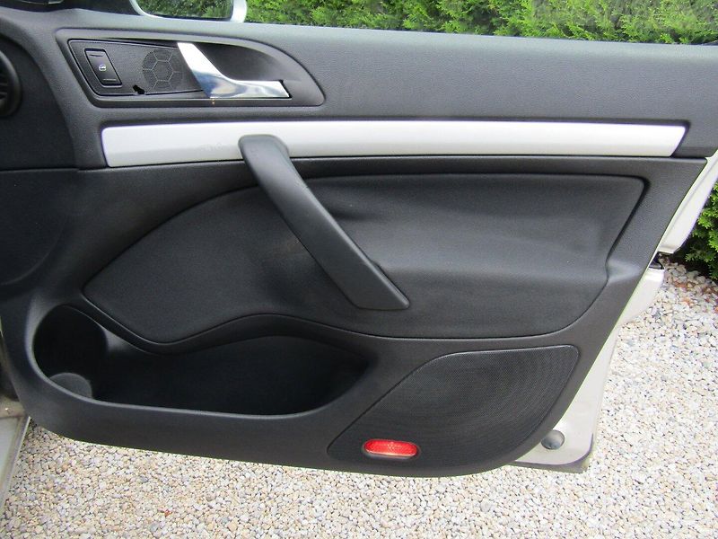 Škoda Octavia (2005) 1.9 TDI 77kW BEZ DPF - fotka 27 z 39