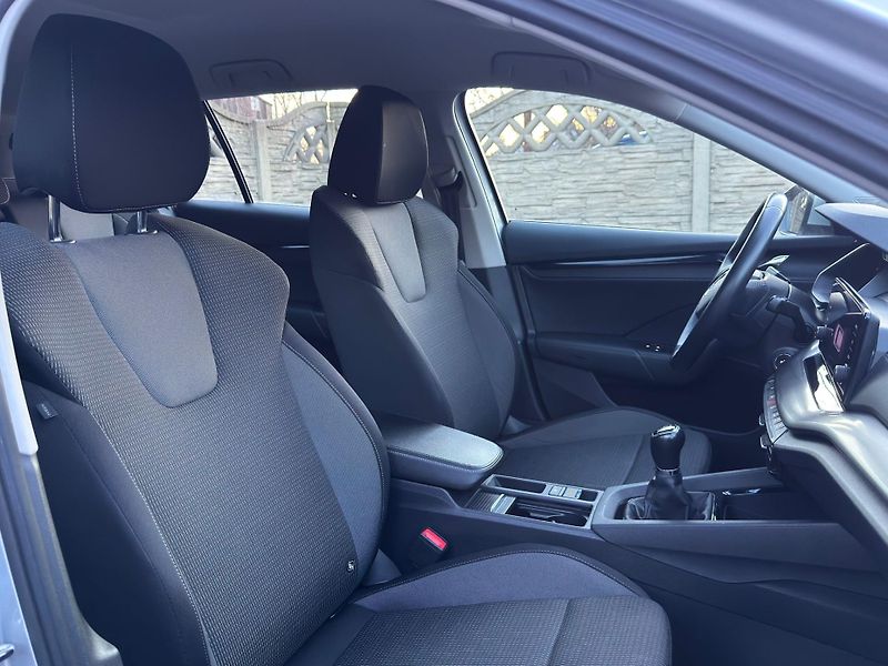 Škoda Octavia (2021) 2.0TDi 1.MAJ. ČR DPH SERVISKA - fotka 17 z 20