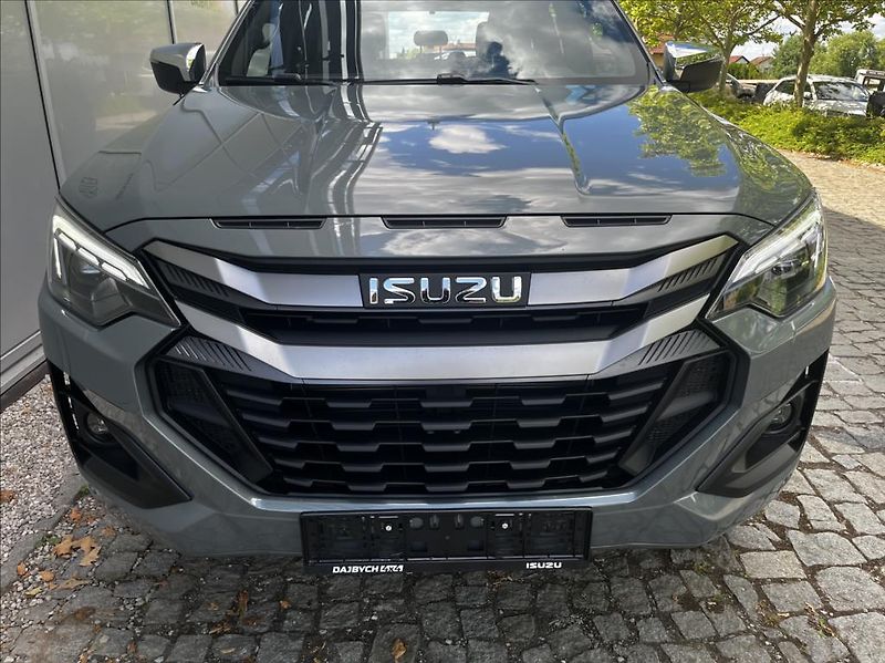 Isuzu D-Max 2,2 Double Cab  8A/T LSE MY26 - fotka 29 z 39