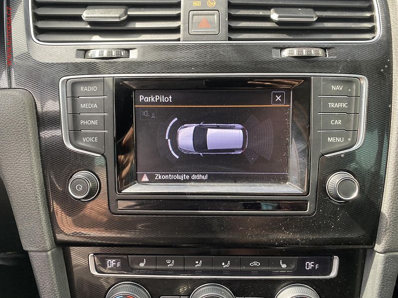 Volkswagen Golf (2014) 2.0 TSi, GTi, bixen, +ALU - fotka 17 z 19