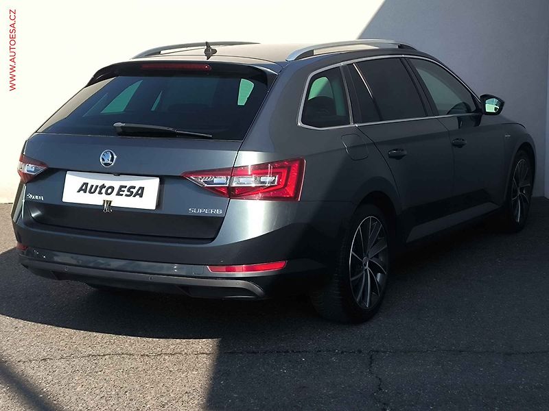 Škoda Superb (2016) 2.0 TDi, L&K, DSG - fotka 4 z 27